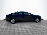 Used 2019 Chevrolet Malibu LS image 3