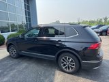 Used 2020 Volkswagen Tiguan SE w/ Panoramic Sunroof Package image 4