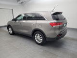 Used 2017 Kia Sorento LX image 3