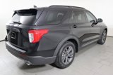 Used 2022 Ford Explorer XLT w/ Equipment Group 202A image 5