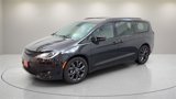 Used 2020 Chrysler Pacifica Limited image 5
