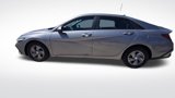 Used 2024 Hyundai Elantra SE image 4