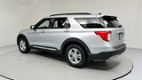 Used 2022 Ford Explorer XLT w/ Equipment Group 202A image 3