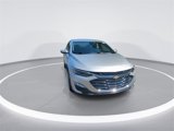 Used 2020 Chevrolet Malibu LT image 2