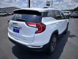 Used 2023 GMC Terrain SLT image 3