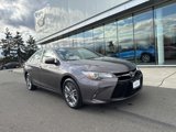 Used 2016 Toyota Camry SE image 3