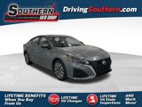 Used 2023 Nissan Altima 2.5 SV image 1