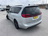 New 2024 Chrysler Pacifica Limited w/ S Appearance Package image 5