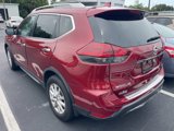 Used 2020 Nissan Rogue SV image 3