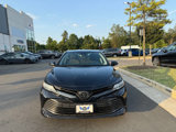 Used 2020 Toyota Camry LE image 3