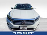 Used 2022 Volkswagen Passat 2.0T SE image 2