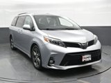 Used 2018 Toyota Sienna SE image 6