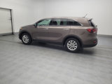 Used 2019 Kia Sorento LX image 3