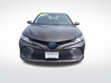 Used 2018 Toyota Camry XLE image 2