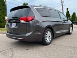 Used 2018 Chrysler Pacifica Touring-L Plus image 5