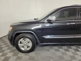 Used 2011 Jeep Grand Cherokee Overland image 2