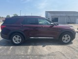 Used 2022 Ford Explorer XLT w/ Equipment Group 202A image 5