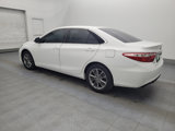 Used 2016 Toyota Camry SE image 3