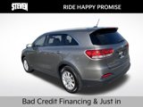 Used 2017 Kia Sorento LX image 3