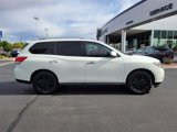 Used 2016 Nissan Pathfinder SV image 3