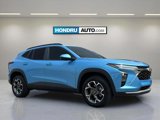Used 2025 Chevrolet Trax LT image 2