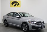 Used 2022 Volkswagen Jetta SE w/ Panoramic Sunroof Package image 6