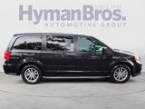 Used 2016 Dodge Grand Caravan SE image 2
