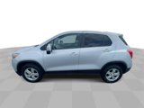 Used 2022 Chevrolet Trax LS w/ Tint and Cruise Package image 5