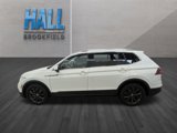 Used 2022 Volkswagen Tiguan SE w/ Panoramic Sunroof Package image 2