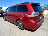 Used 2020 Toyota Sienna SE image 3