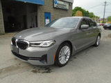 Used 2022 BMW 530i xDrive w/ Premium Package image 2