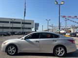 Used 2013 Nissan Altima 2.5 SL w/ Technology Pkg image 4
