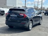 Used 2022 GMC Terrain SLE w/ Driver Convenience Package image 4
