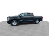 Used 2019 Nissan Titan S image 5