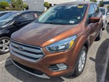 Used 2017 Ford Escape SE image 2