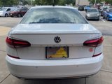 Used 2022 Volkswagen Passat 2.0T image 4