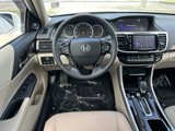Used 2017 Honda Accord Touring image 2