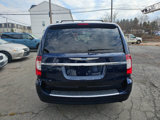 Used 2015 Chrysler Town & Country Touring w/ Driver Convenience Group image 6