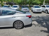 Used 2023 Nissan Altima 2.5 SV image 4