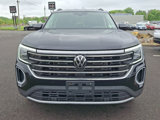 Used 2024 Volkswagen Atlas SE image 2
