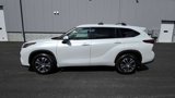 Used 2022 Toyota Highlander XLE image 5
