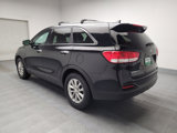 Used 2017 Kia Sorento LX w/ LX Convenience Package image 5