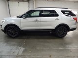 Used 2018 Ford Explorer XLT w/ Equipment Group 202A image 3