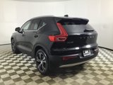 Used 2022 Volvo XC40 T5 Inscription w/ Climate Package image 5