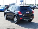 Used 2022 Chevrolet Trax LT w/ LT Convenience Package image 3