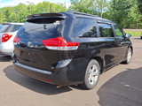 Used 2014 Toyota Sienna LE image 4