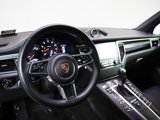 Certified 2018 Porsche Macan image 4