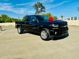 Used 2018 Chevrolet Silverado 1500 Custom w/ Trailering Package image 4
