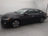 Used 2021 Nissan Altima 2.5 SV image 2