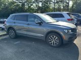 Used 2020 Volkswagen Tiguan SE w/ Panoramic Sunroof Package image 5
